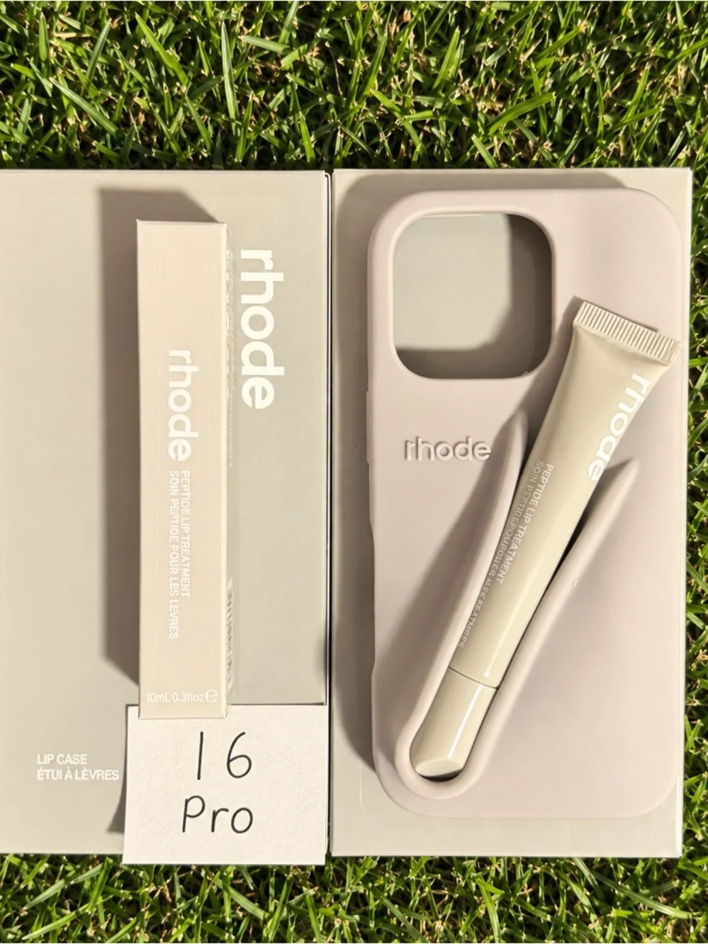 RHODE Peptide Lip Treatment in GREY